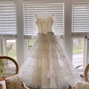 1950s Vintage Wedding Dress